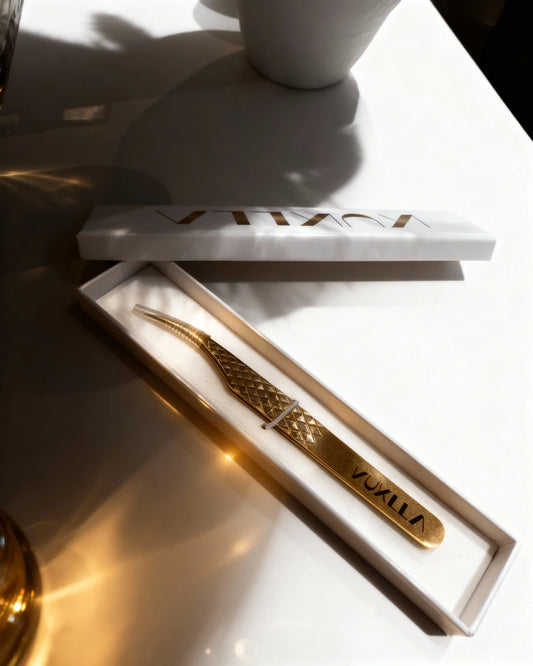 KUKLLA Curved Isolation Pinzette